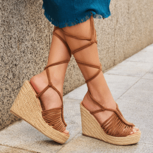 Sandalia tiras plataforma