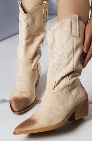 Bota media caña beige efecto punta y talón