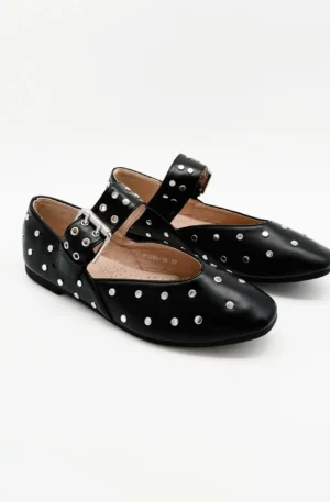 bailarina negra tachuelas