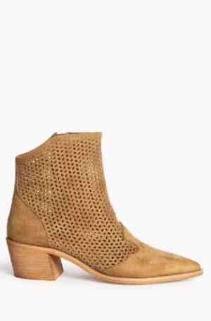 Botín troquelado corina