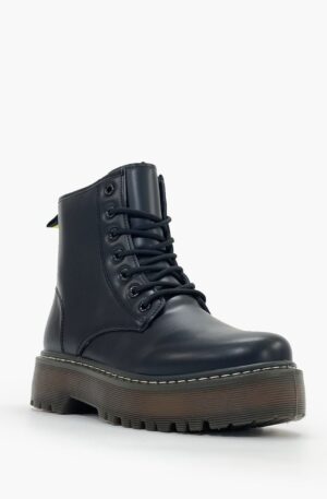 Botín militar con cordones