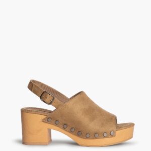 Sandalia tipo zueco Corina M4418